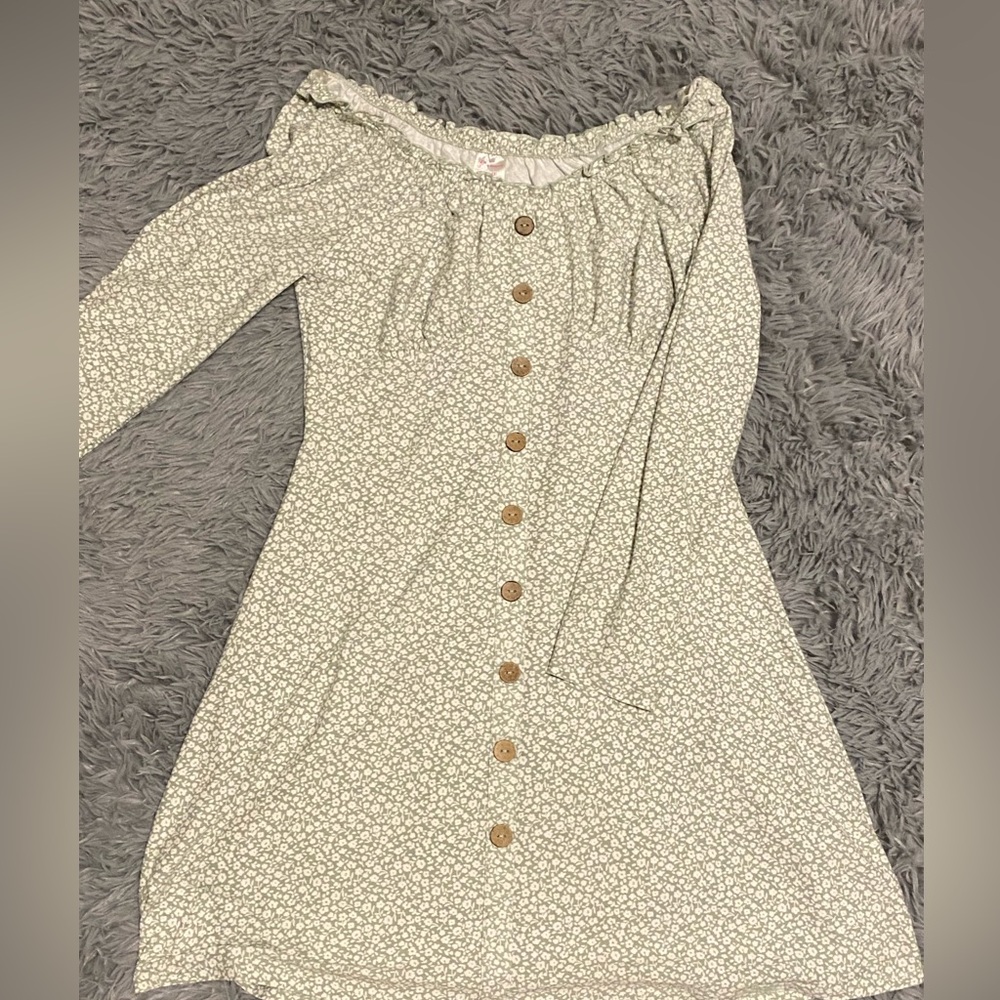2 long sleeve dresses